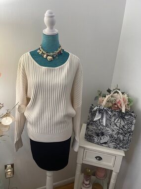 Cream Ribbed Long-Sleeve Women’s Sweater